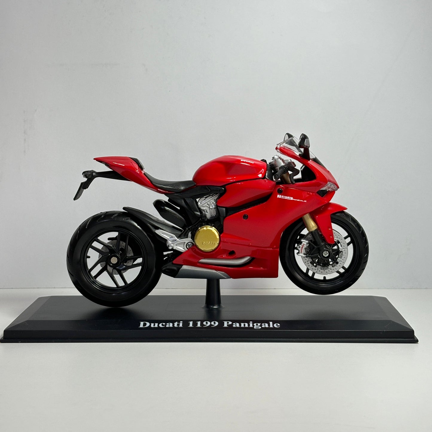 Ducati Panigale 1199 1:12 Ölçek