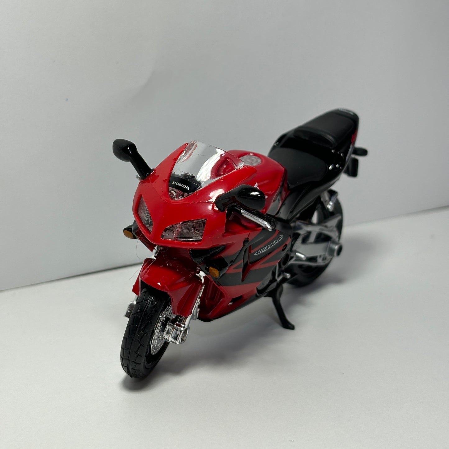 Honda Cbr600RR 1:18 Ölçek