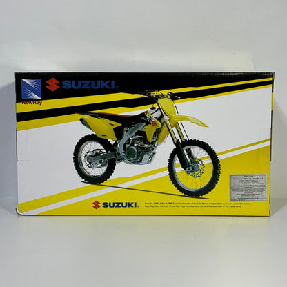 Suzuki RM 450 Cross 1:6 Ölçek Dev Model