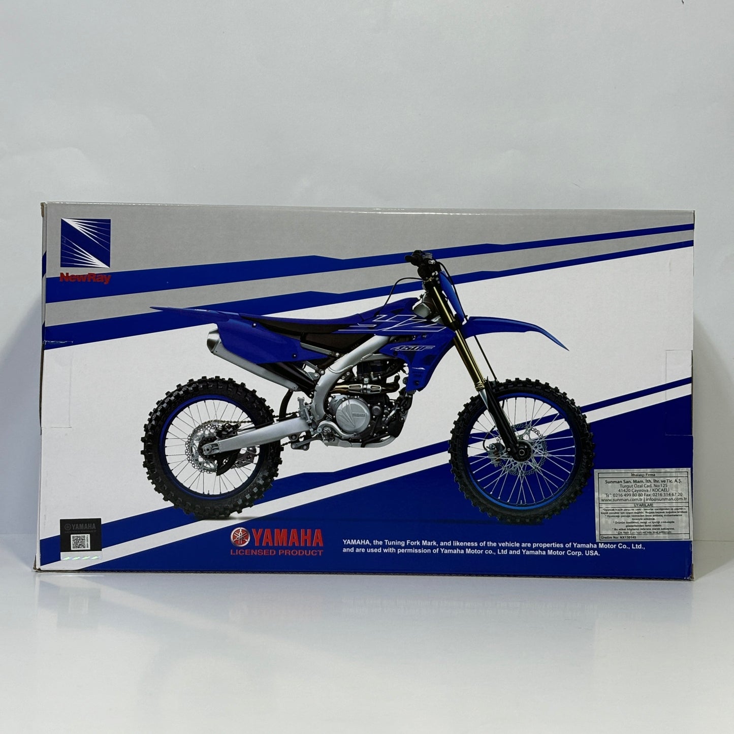 Yamaha YZ450F Cross 1:6 Ölçek Dev Model