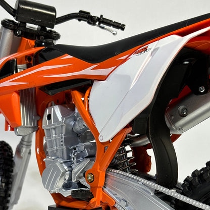 KTM 450 SX-F Cross 1:6 Ölçek Dev Model