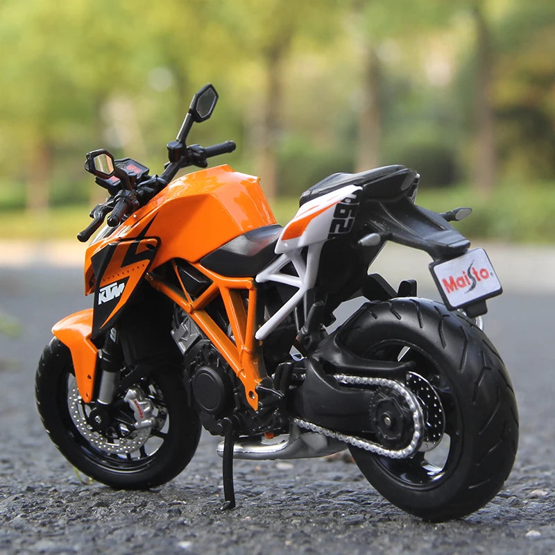 KTM 1290 Super Duke R 1/12 Ölçek