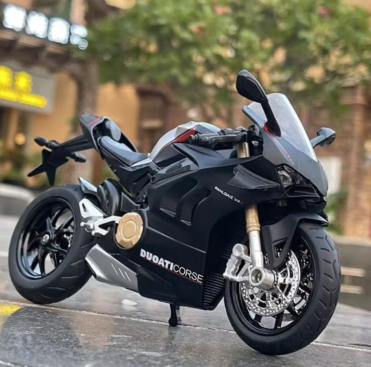 Ducati Panigale V4S 1/12 Ölçek